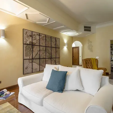Ludovico Il Moro Apartment